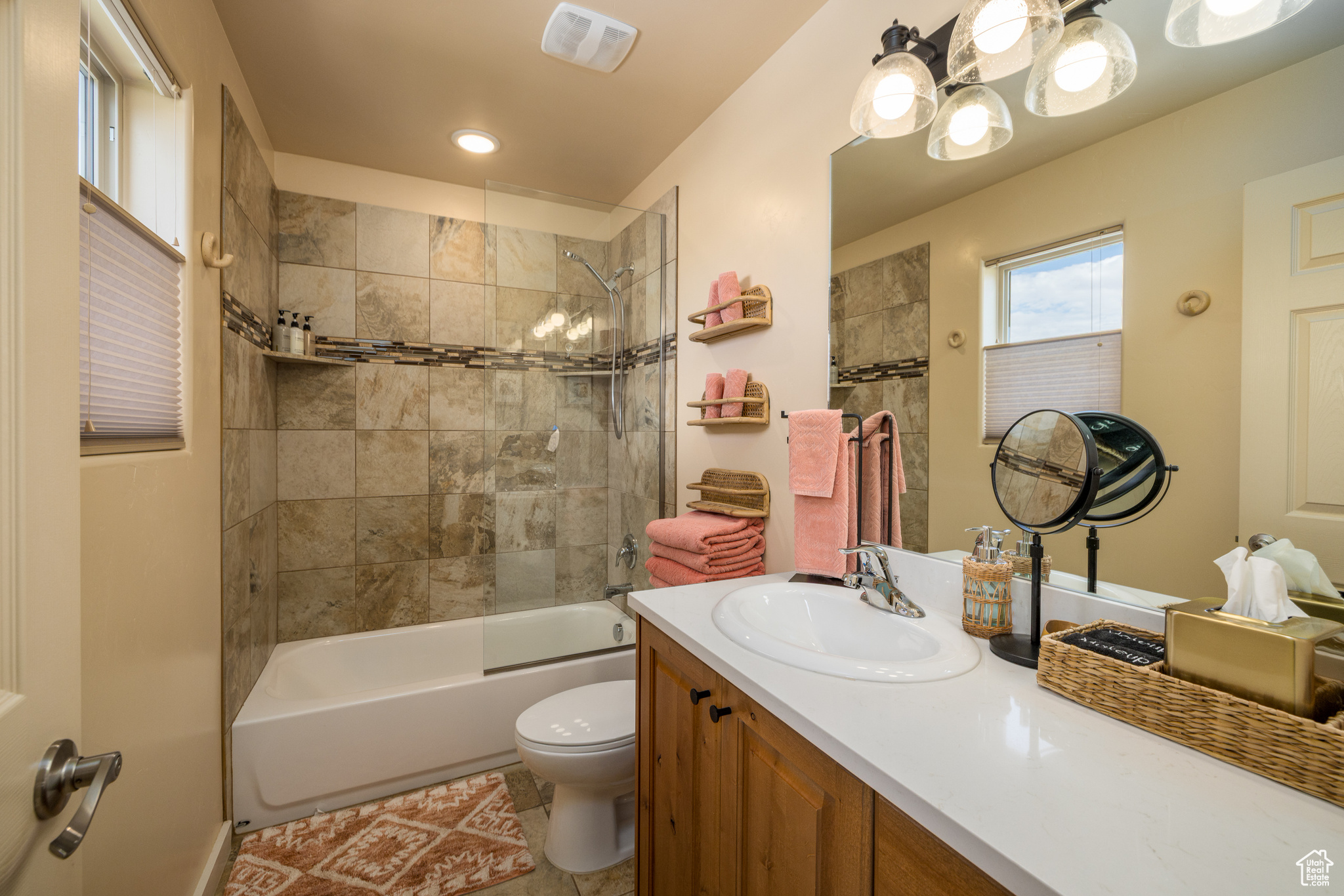 RIM VILLAGE VISTAS - Residential