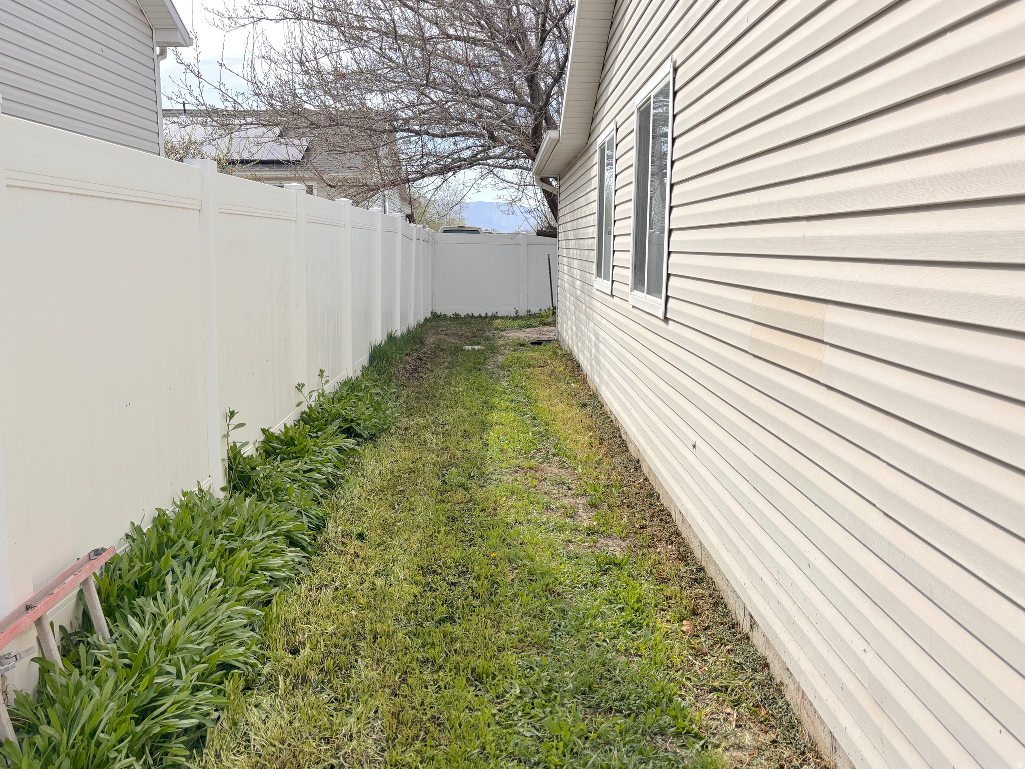 THE VILLAGE AT COUNTRY CROSSING - Residential