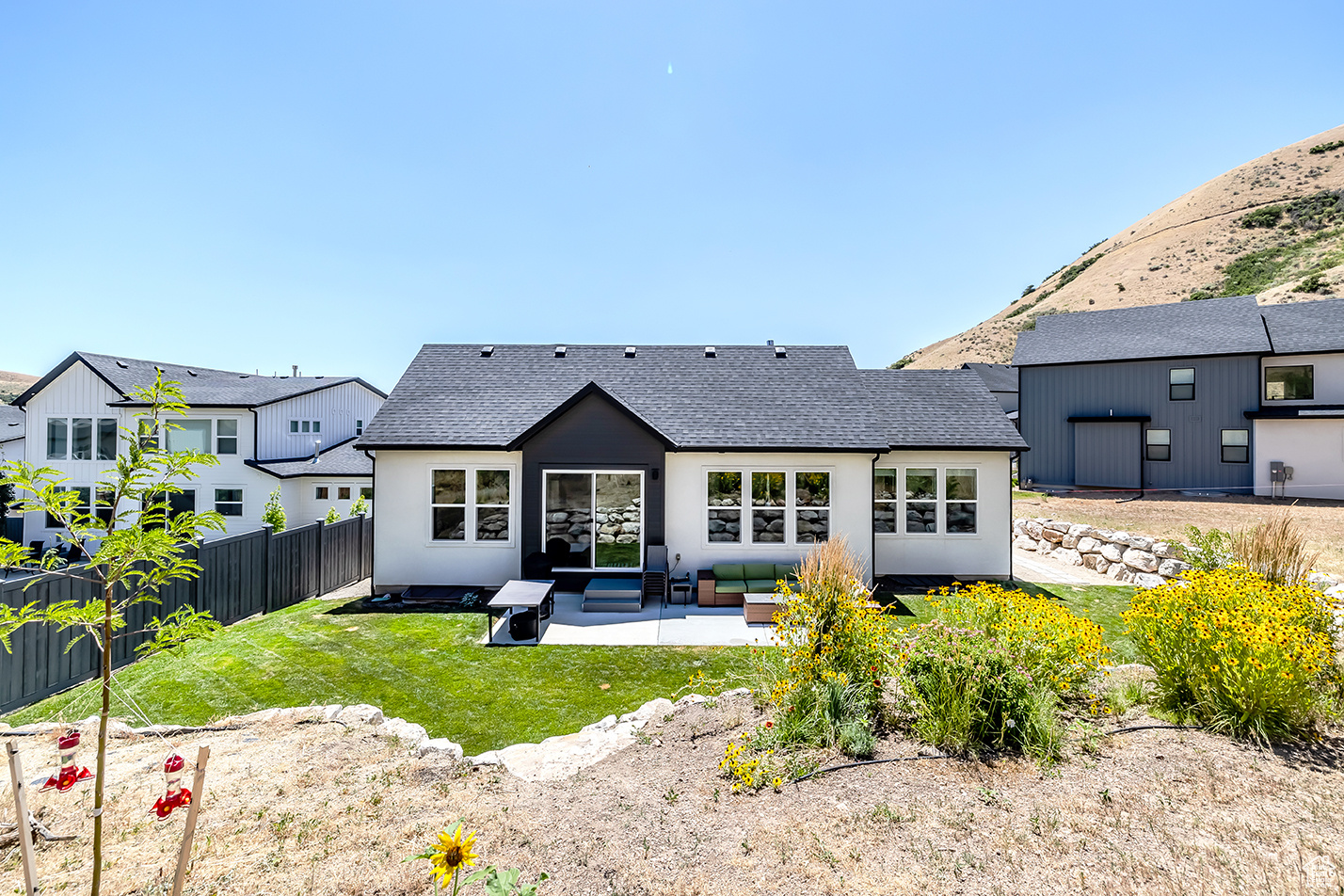 CANYON POINT - Residential