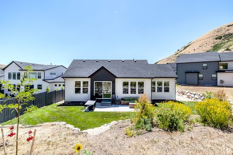 Tiny photo for 1878 W CHACO CIR N, Lehi, UT 84043 (MLS # 2099177)