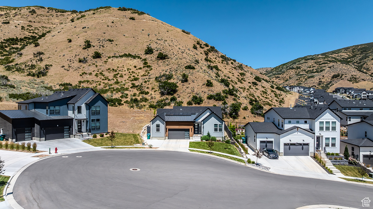 CANYON POINT - Residential