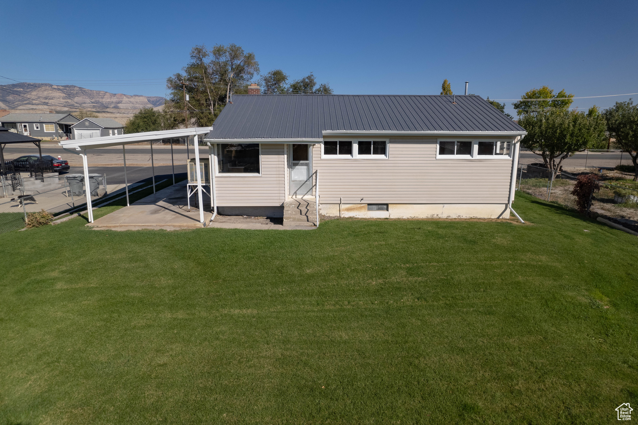 166 E 400, Huntington, Utah image 43