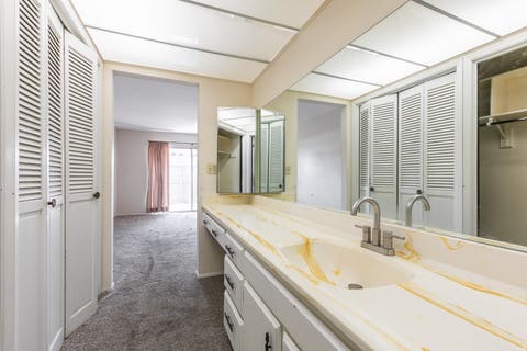 Tiny photo for 302 E PEACH LN S, Bountiful, UT 84010 (MLS # 2168231)