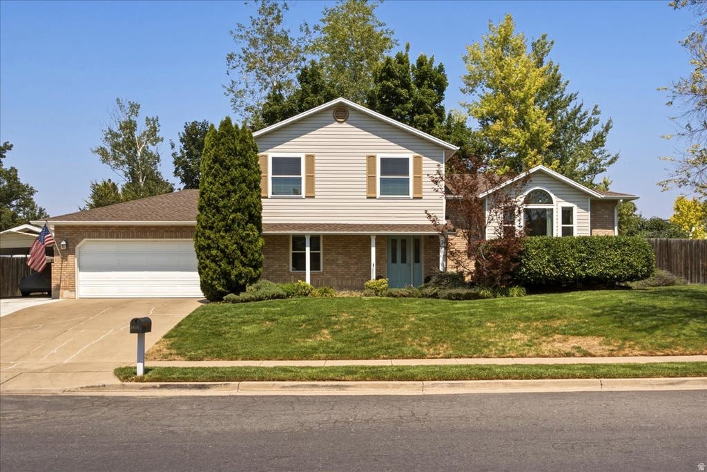 Photo of 1915 E 1275 N, Layton, UT 84040 (MLS # 2177465)