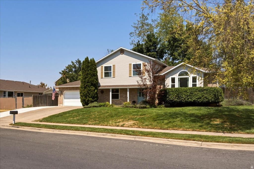 Photo of 1915 E 1275 N, Layton, UT 84040 (MLS # 2177465)