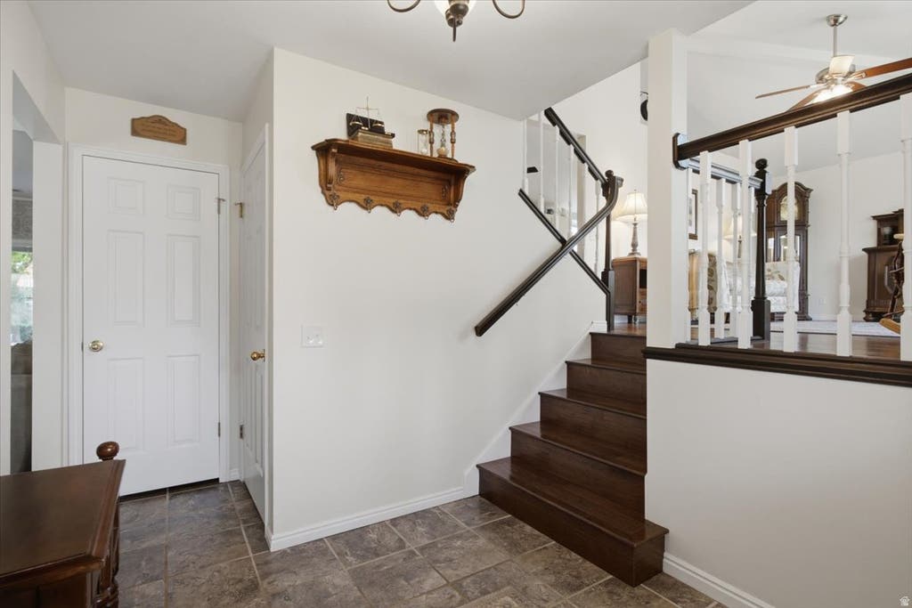 Photo of 1915 E 1275 N, Layton, UT 84040 (MLS # 2177465)