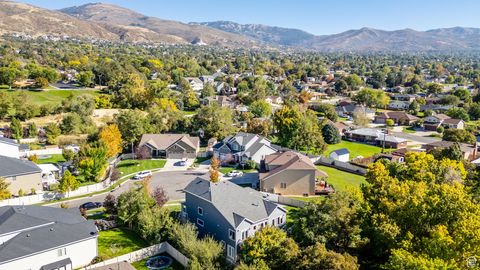 Tiny photo for 497 N STONE CREEK CIR, Bountiful, UT 84010 (MLS # 2116895)