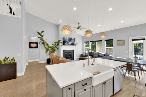 Tiny photo for 497 N STONE CREEK CIR, Bountiful, UT 84010 (MLS # 2116895)