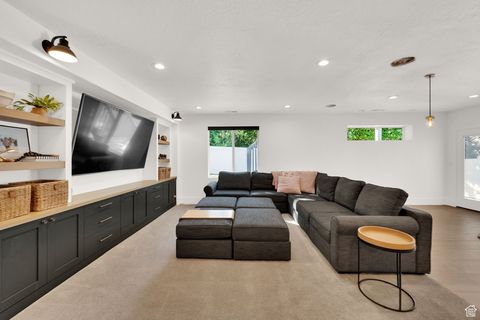 Tiny photo for 497 N STONE CREEK CIR, Bountiful, UT 84010 (MLS # 2116895)