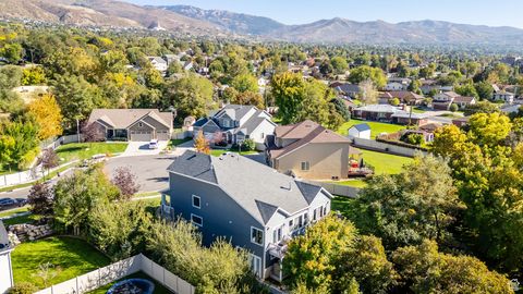 Tiny photo for 497 N STONE CREEK CIR, Bountiful, UT 84010 (MLS # 2116895)