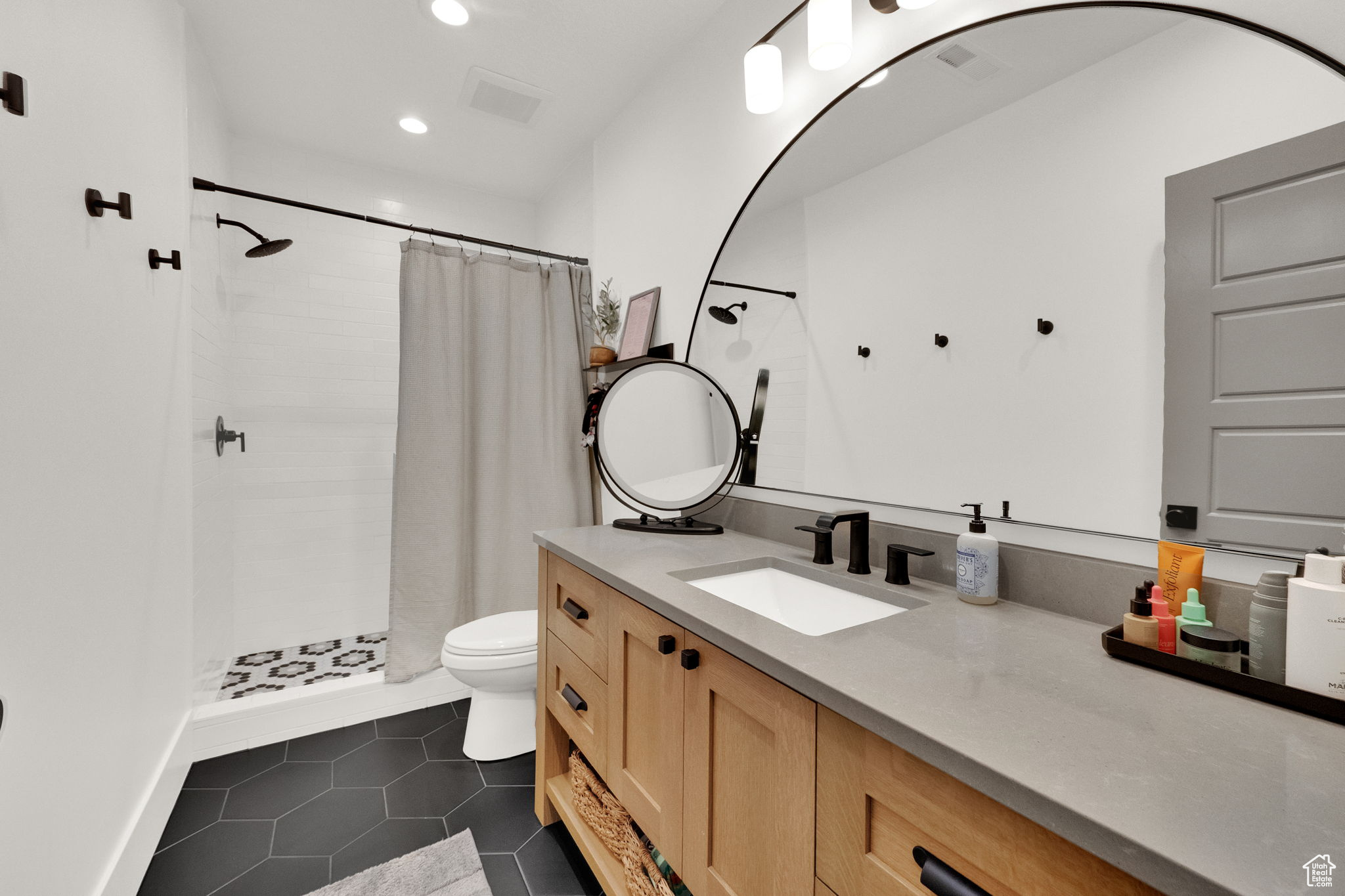 VILLAS AT STONE CREEK - Residential