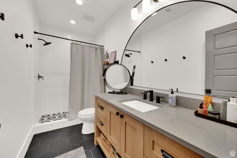 Tiny photo for 497 N STONE CREEK CIR, Bountiful, UT 84010 (MLS # 2116895)