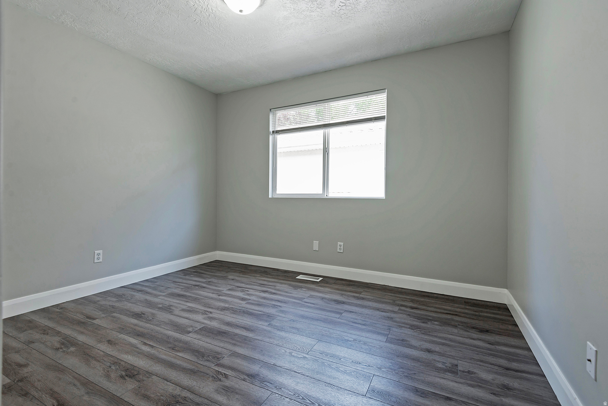 TRADITIONS - Residential