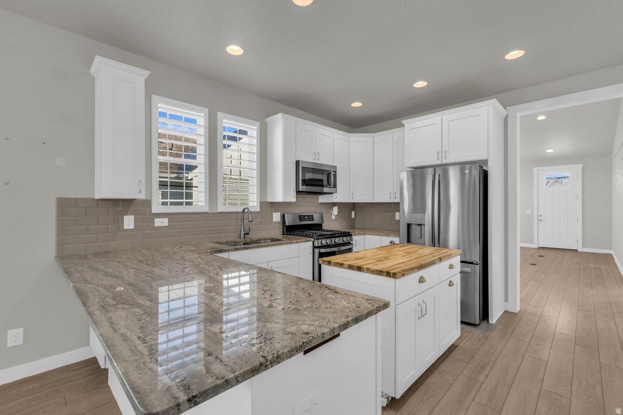 GARDEN PARK LAKESIDE - Residential