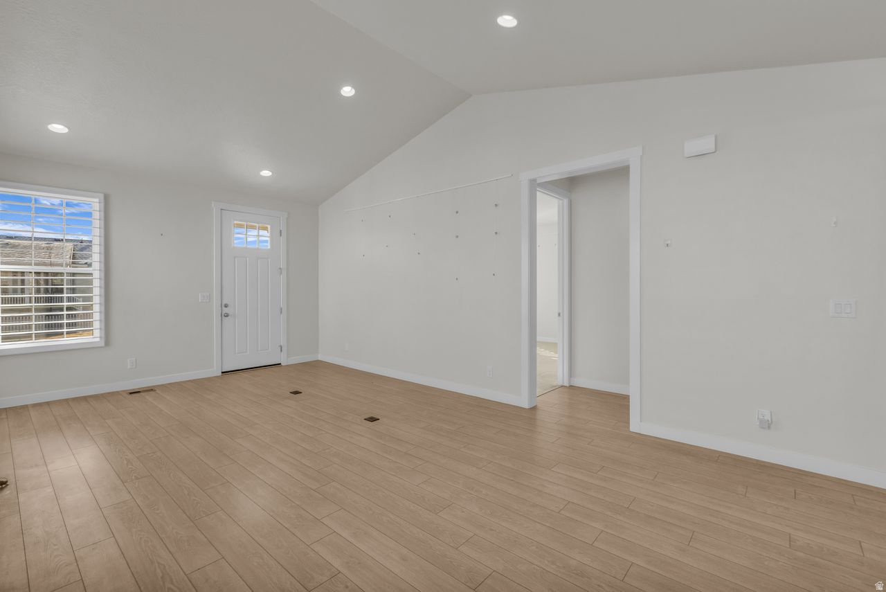 GARDEN PARK LAKESIDE - Residential