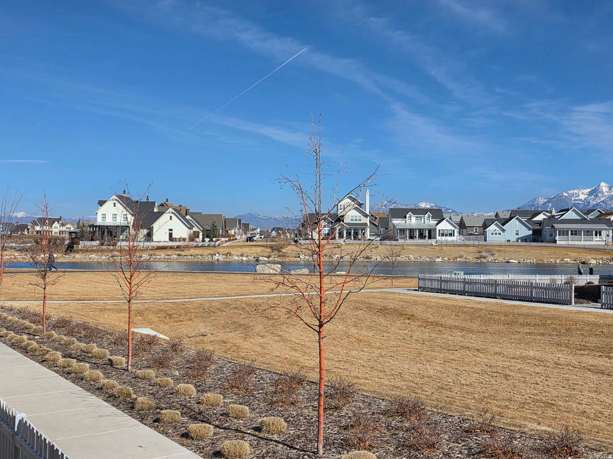 GARDEN PARK LAKESIDE - Residential