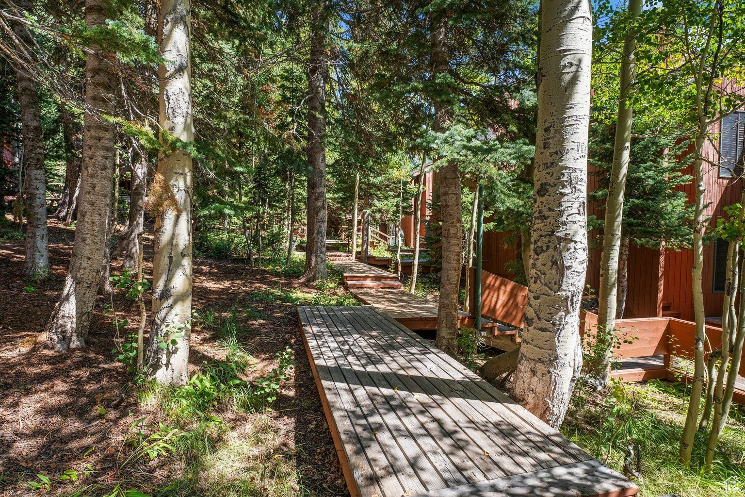 ASPENS CONDOS - Residential