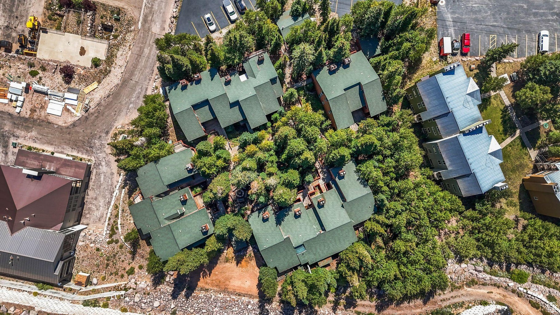 ASPENS CONDOS - Residential