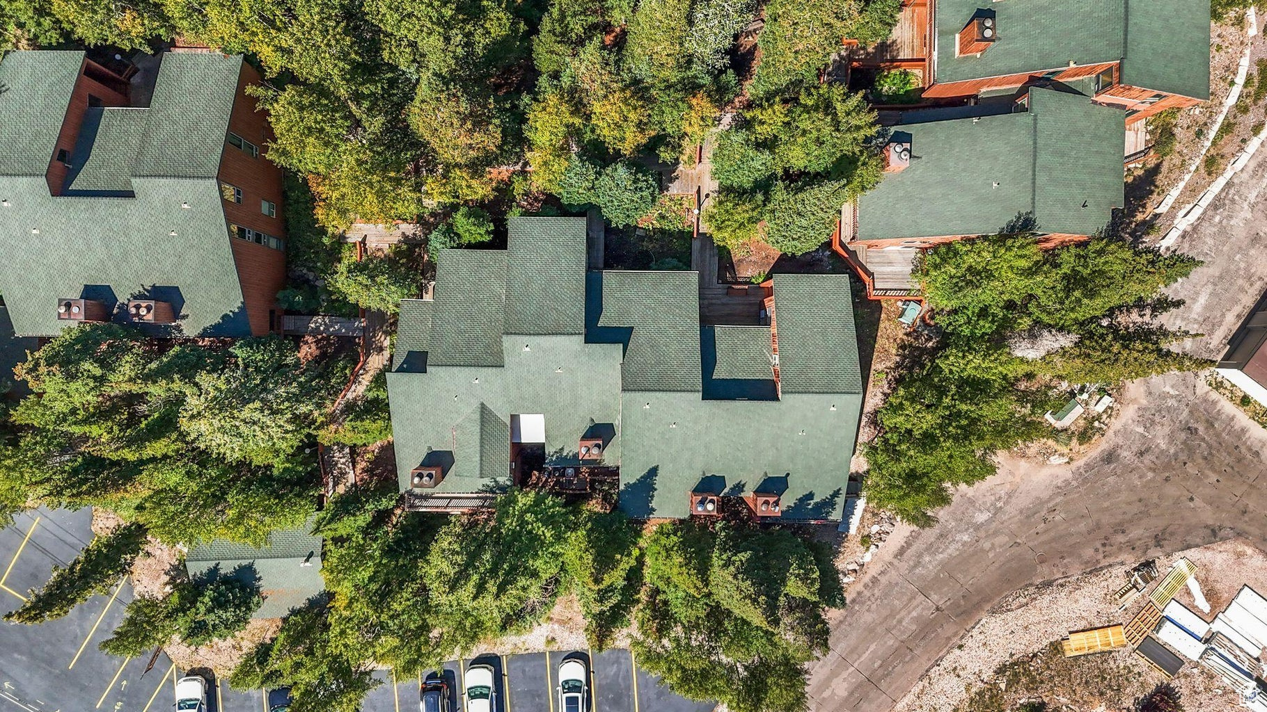 ASPENS CONDOS - Residential