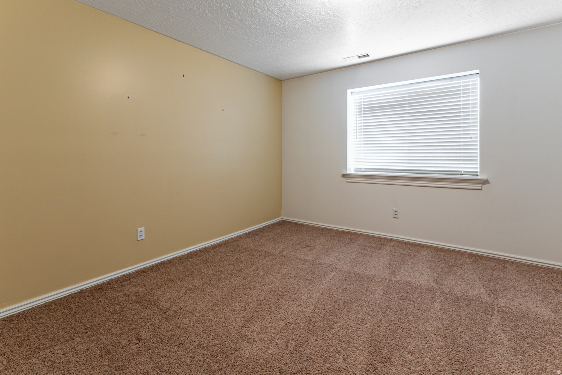 COTTAGE COVE CONDMN - Residential