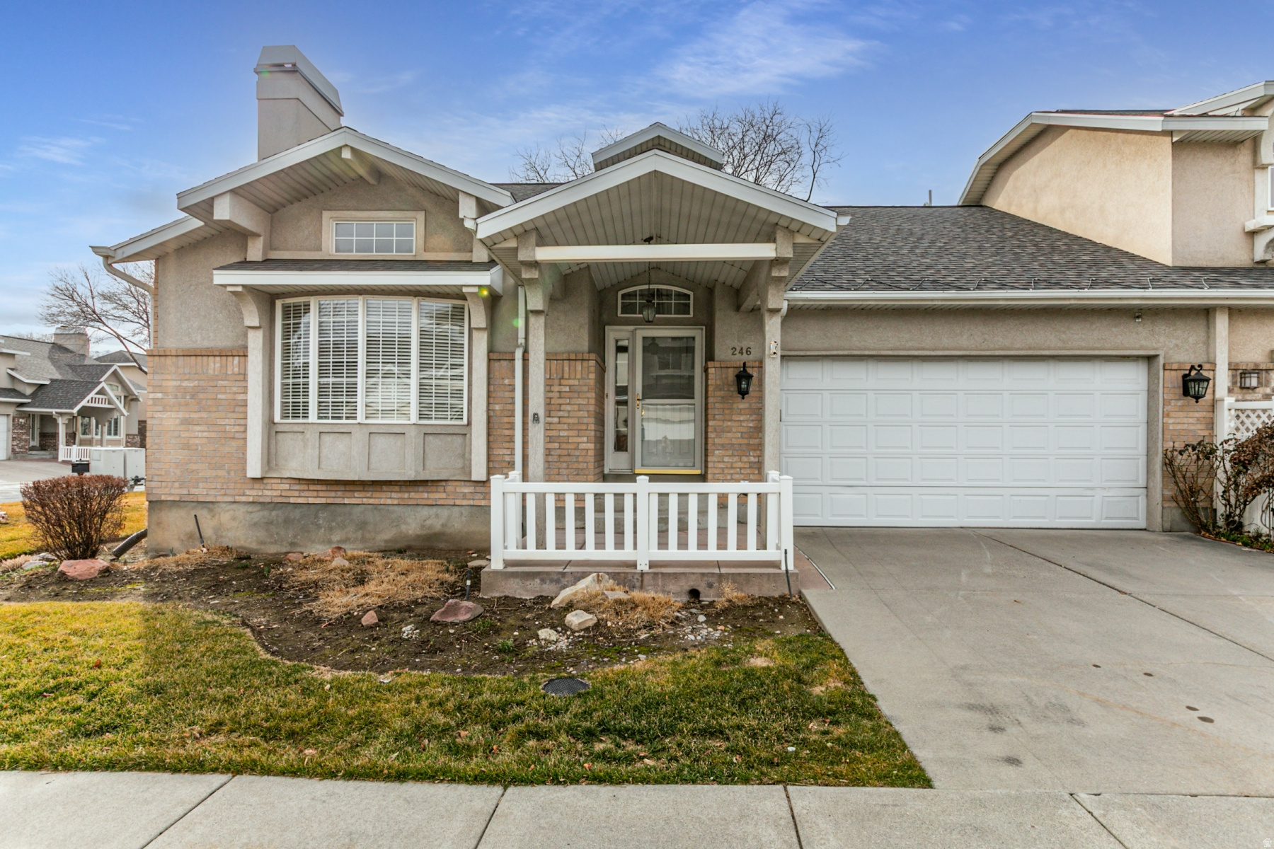 COTTAGE COVE CONDMN - Residential