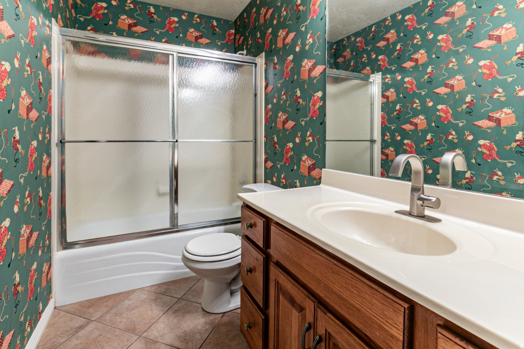 COTTAGE COVE CONDMN - Residential