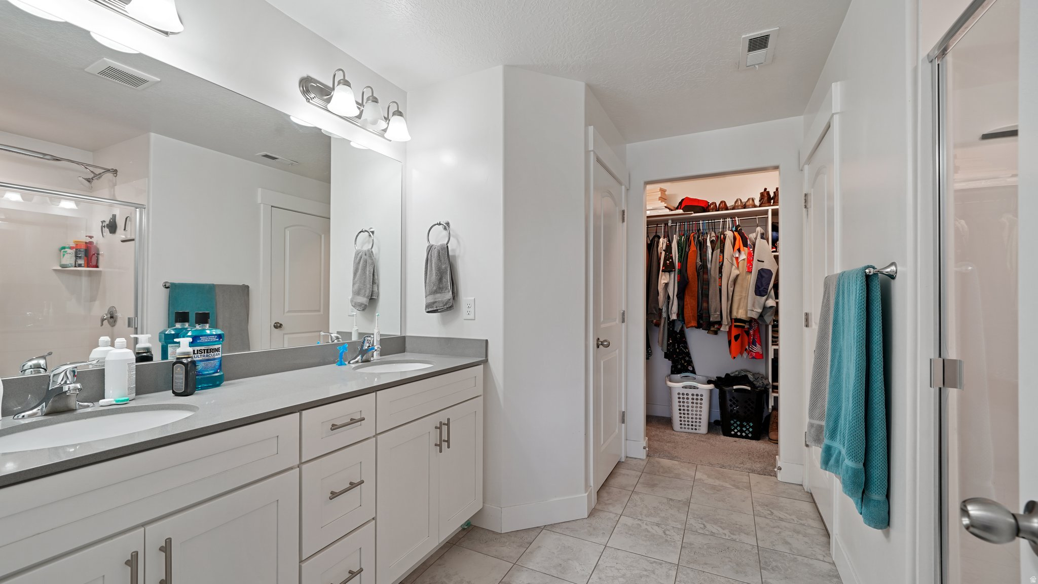 NORTH POINTE - Residential