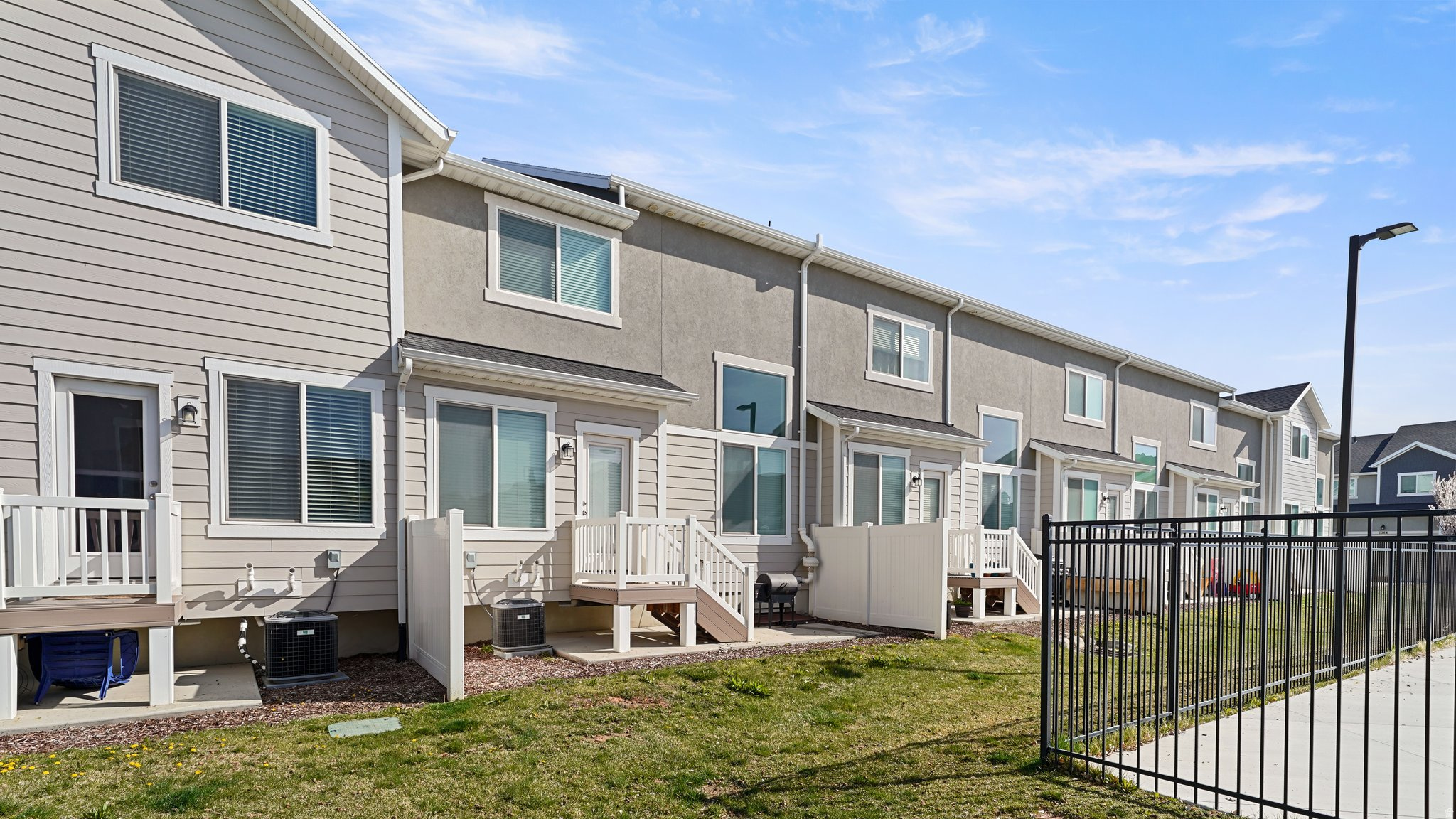 NORTH POINTE - Residential