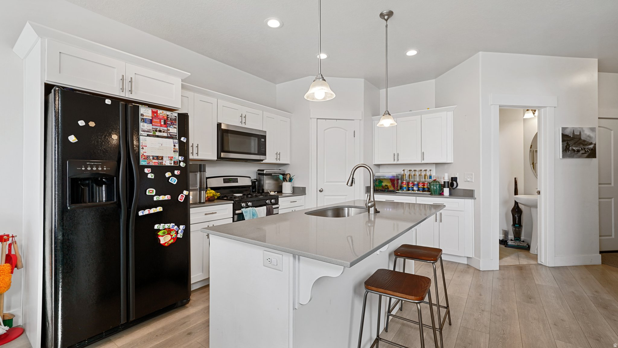 NORTH POINTE - Residential