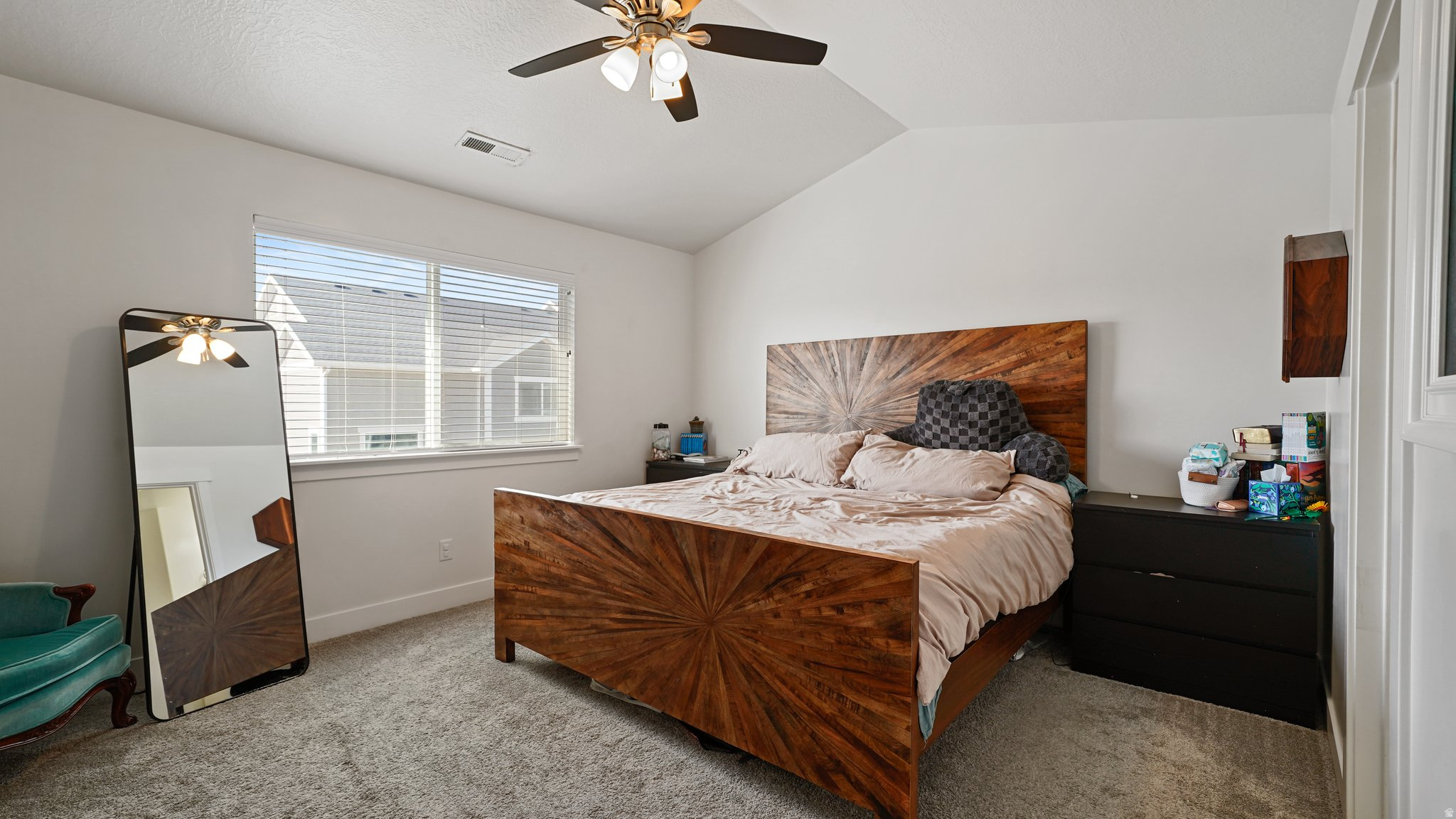 NORTH POINTE - Residential