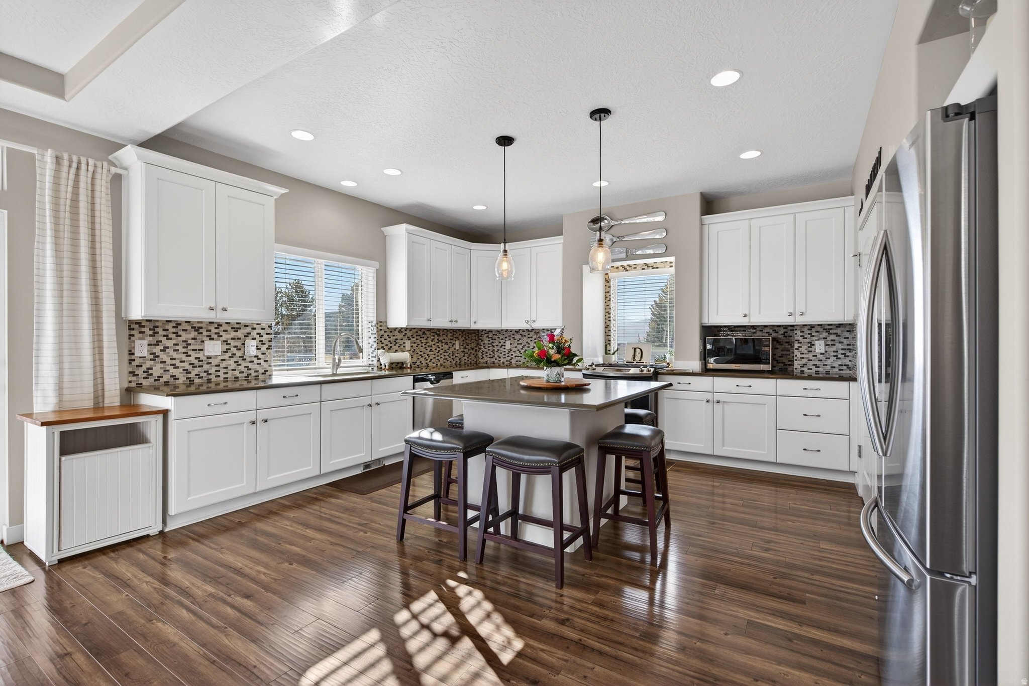 VALLEY STATION - Residential