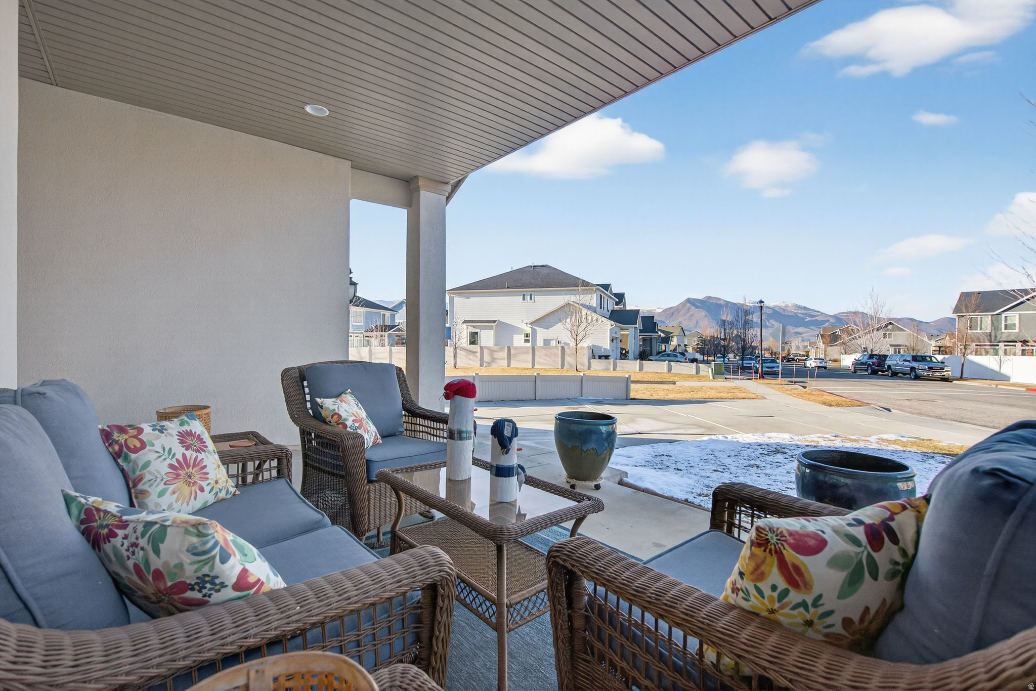 VALLEY STATION - Residential