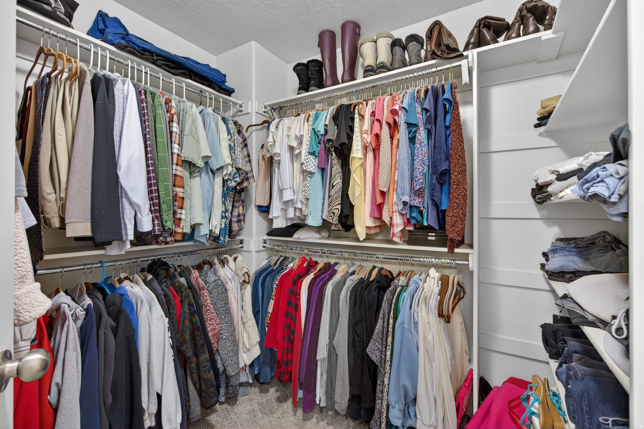 VALLEY STATION - Residential