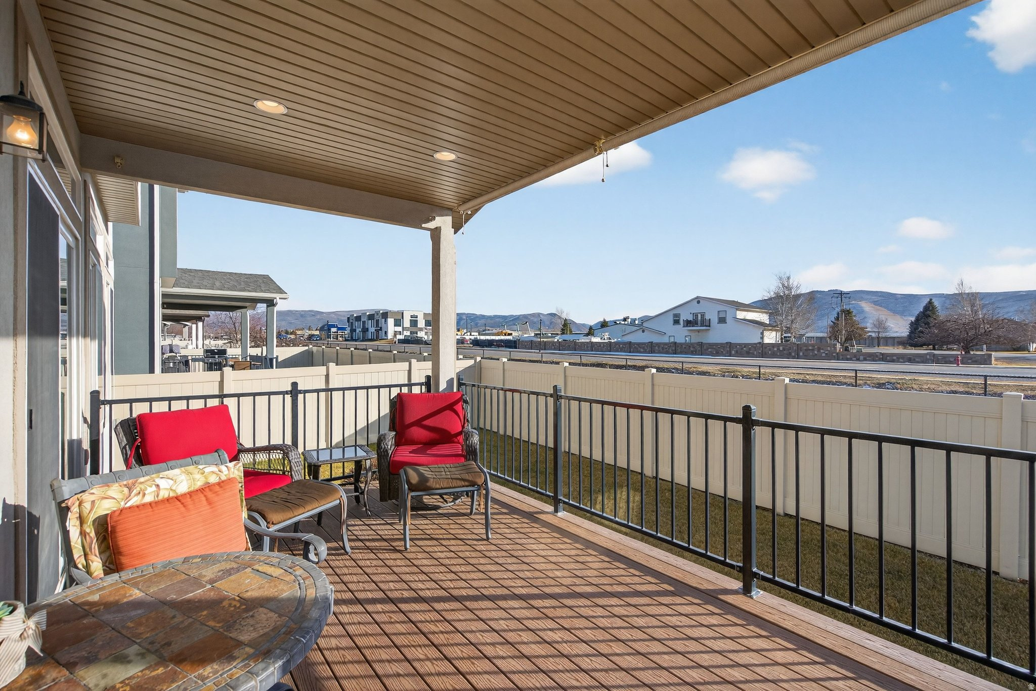 VALLEY STATION - Residential