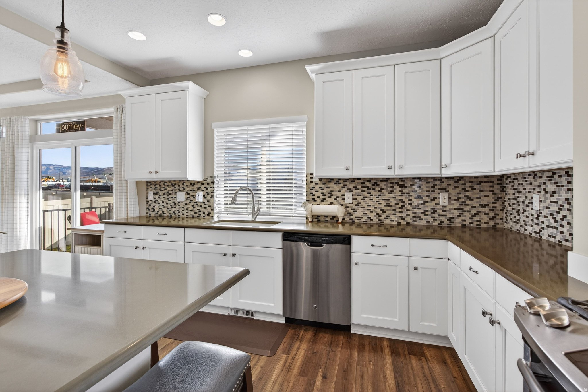 VALLEY STATION - Residential