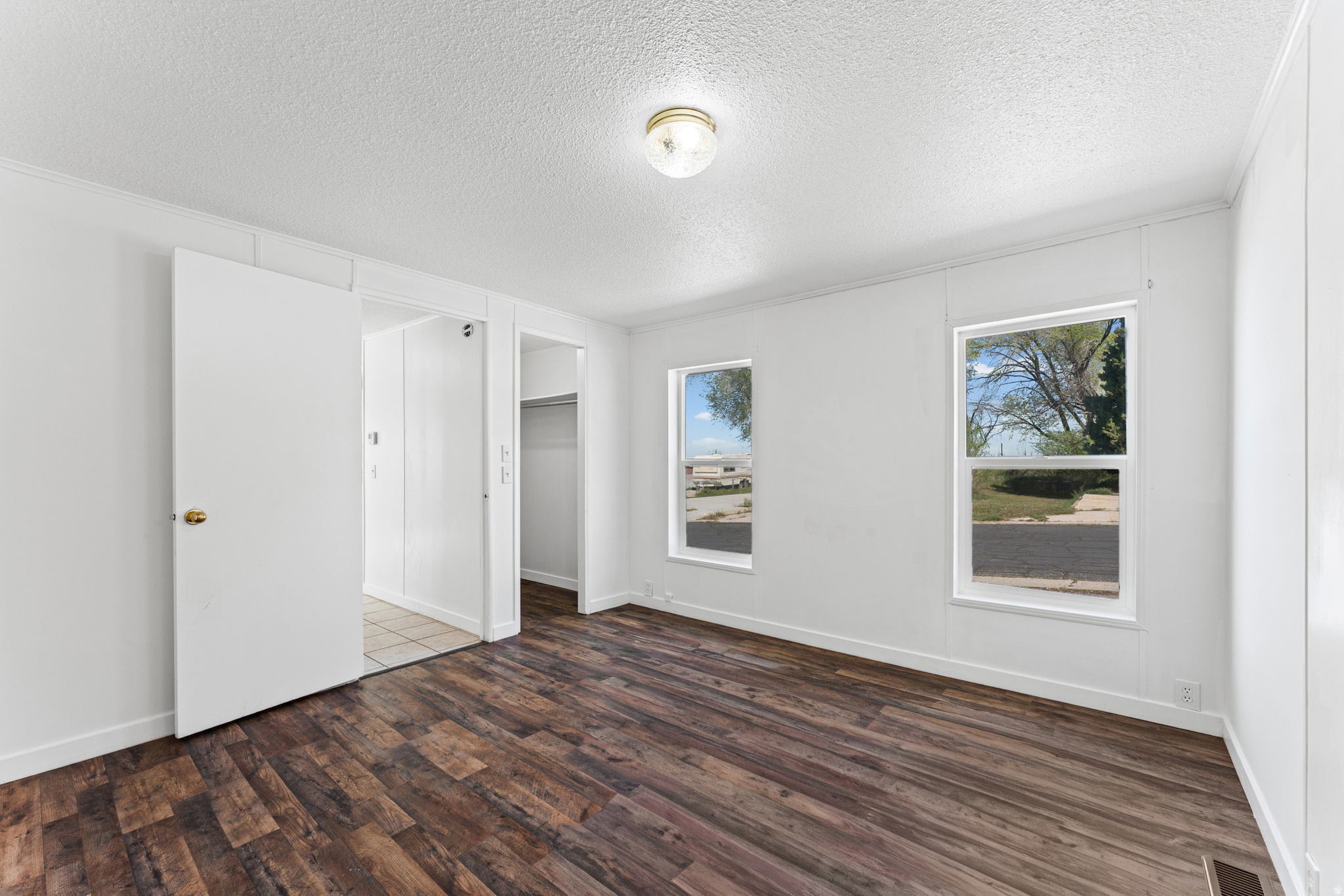 COLEMAN MOBILE HOME COURT - Residential