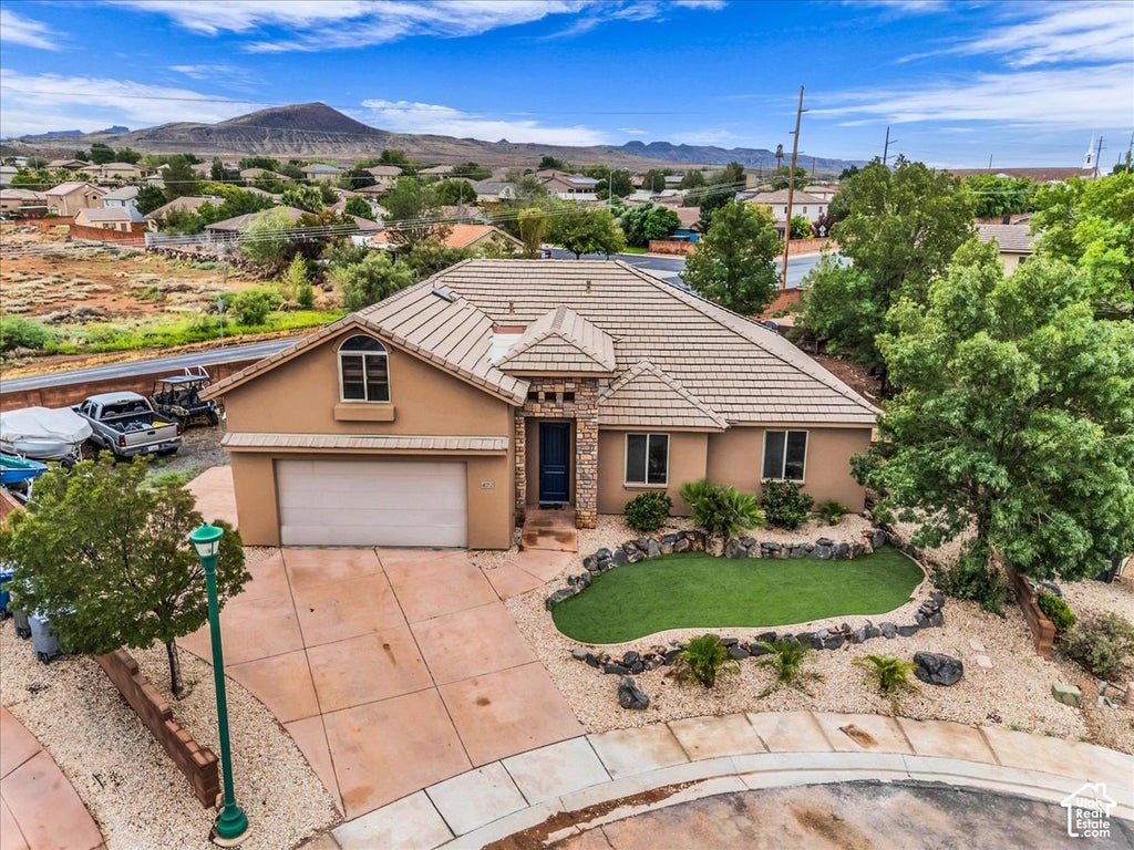 Photo of 422 N 3420 W, Hurricane, UT 84737 (MLS # 2188830)