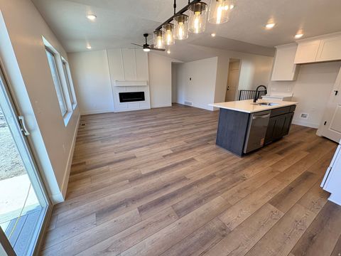 Tiny photo for 91 S 400 W, Kaysville, UT 84037 (MLS # 2127031)