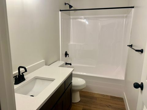 Tiny photo for 91 S 400 W, Kaysville, UT 84037 (MLS # 2127031)