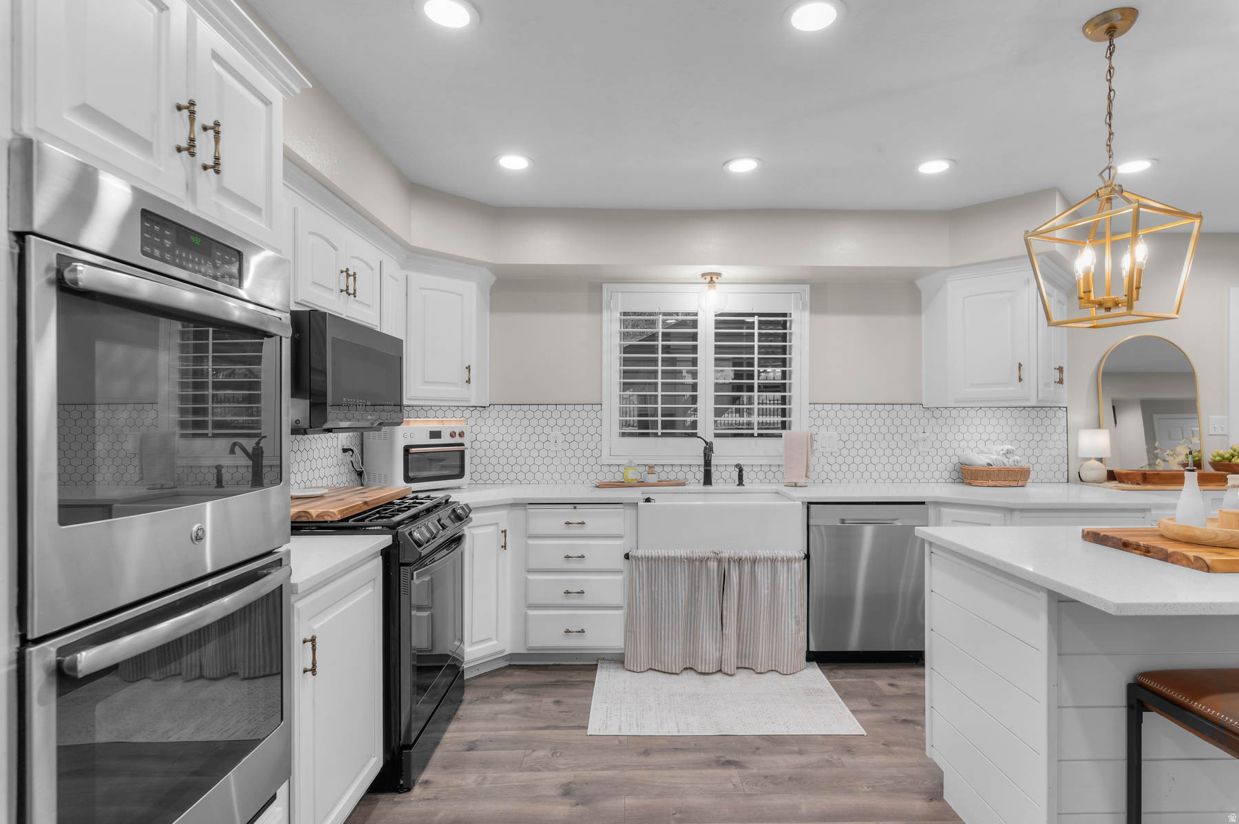 THE OAKS - Residential