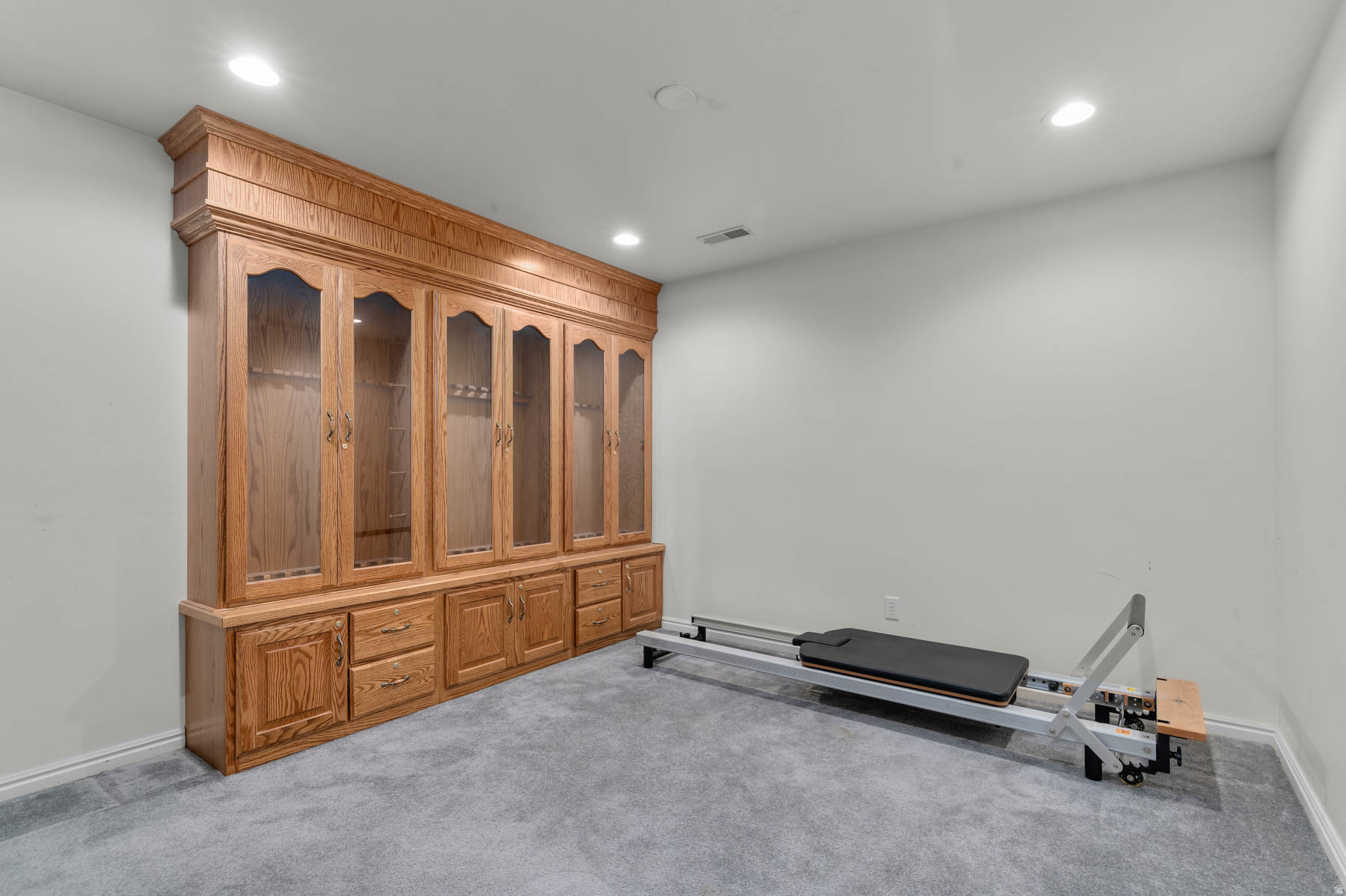 THE OAKS - Residential