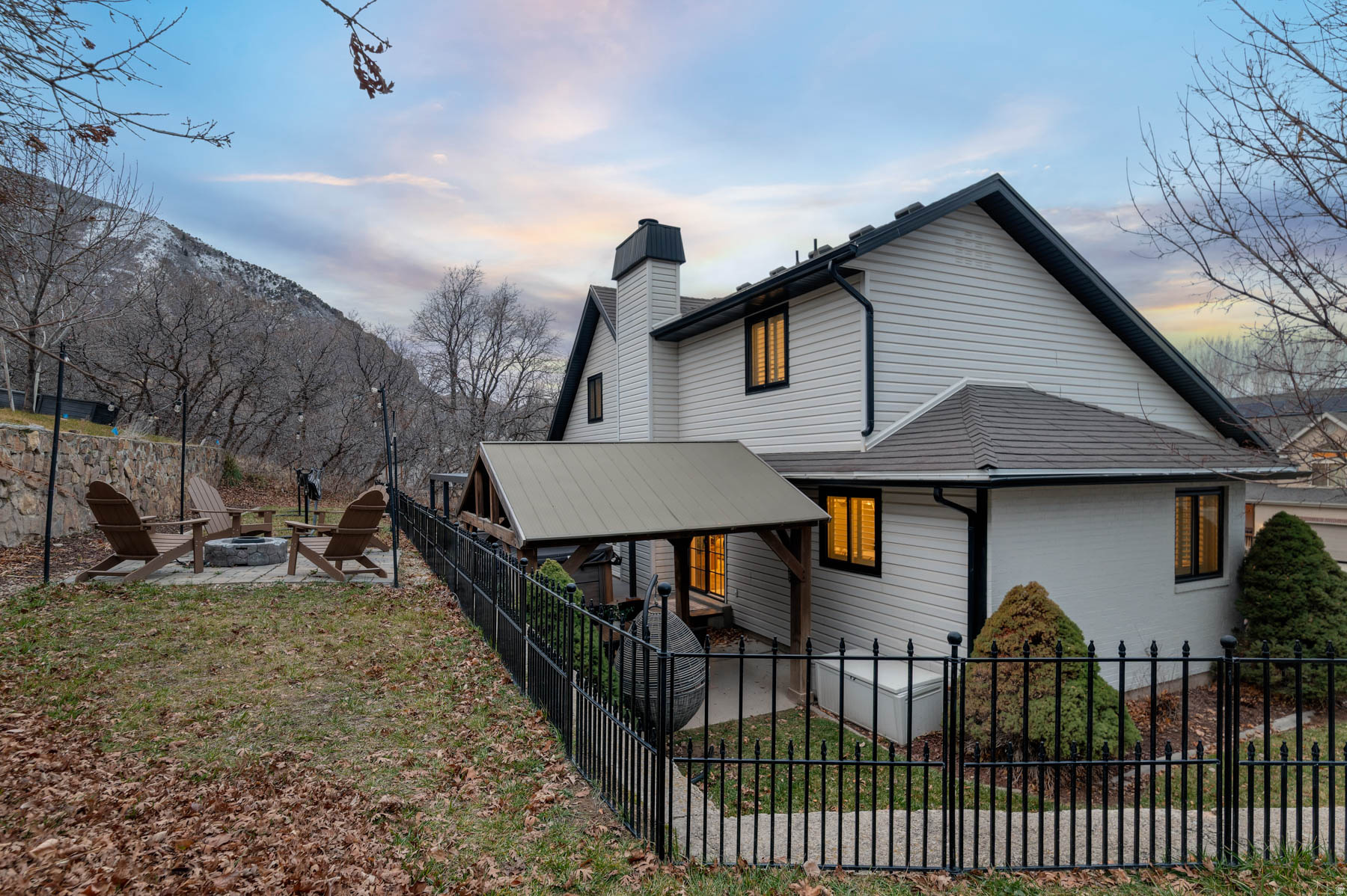 THE OAKS - Residential