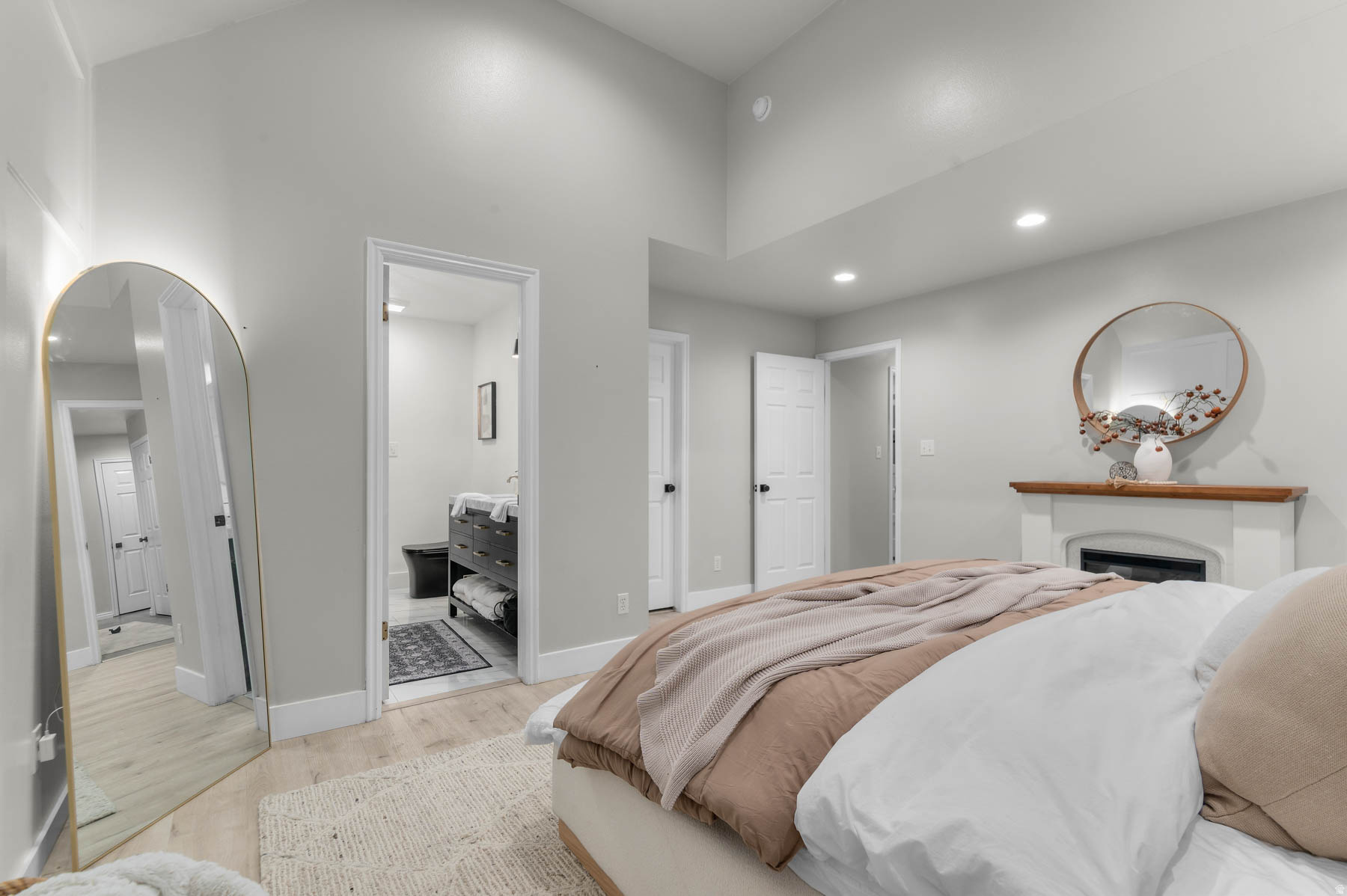 THE OAKS - Residential