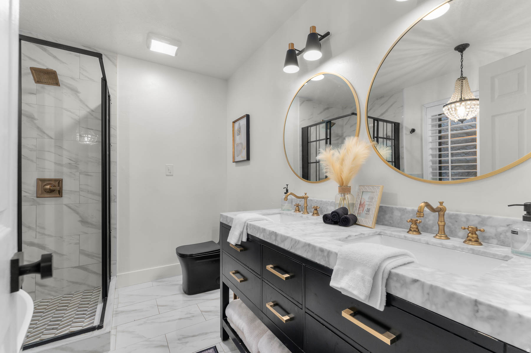 THE OAKS - Residential