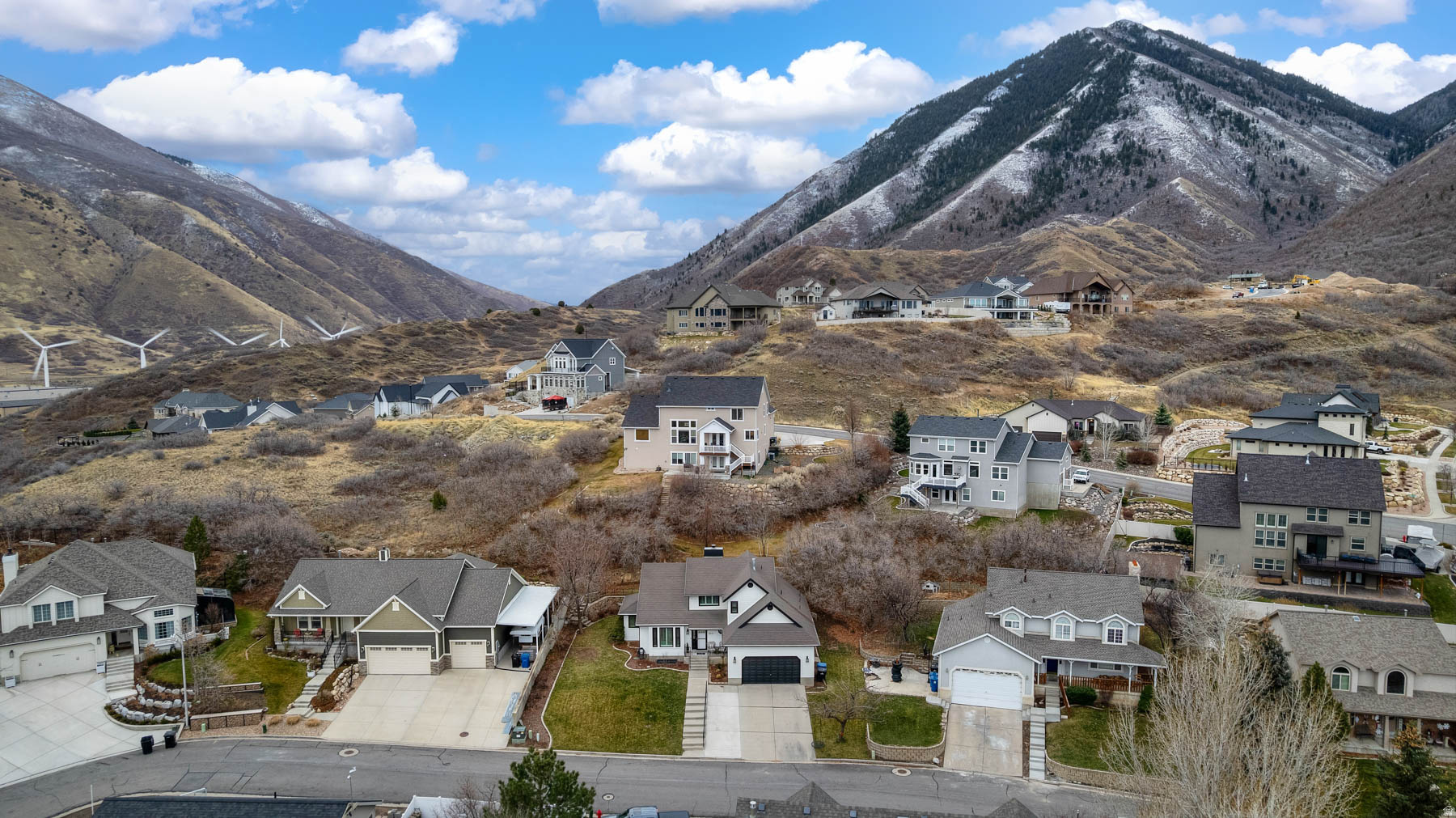 THE OAKS - Residential