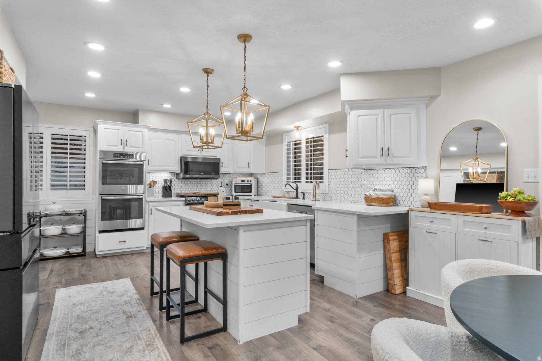 THE OAKS - Residential