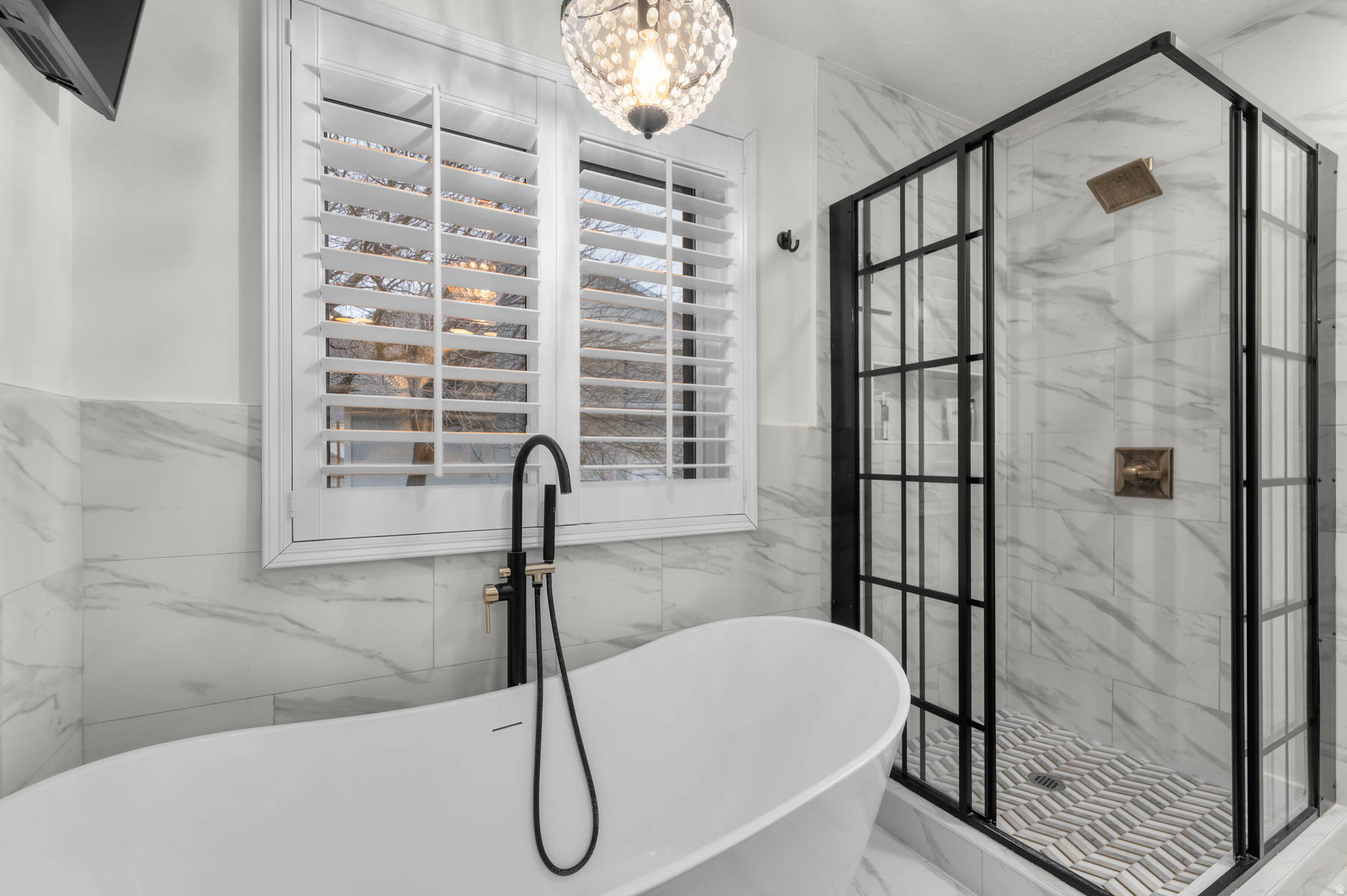 THE OAKS - Residential