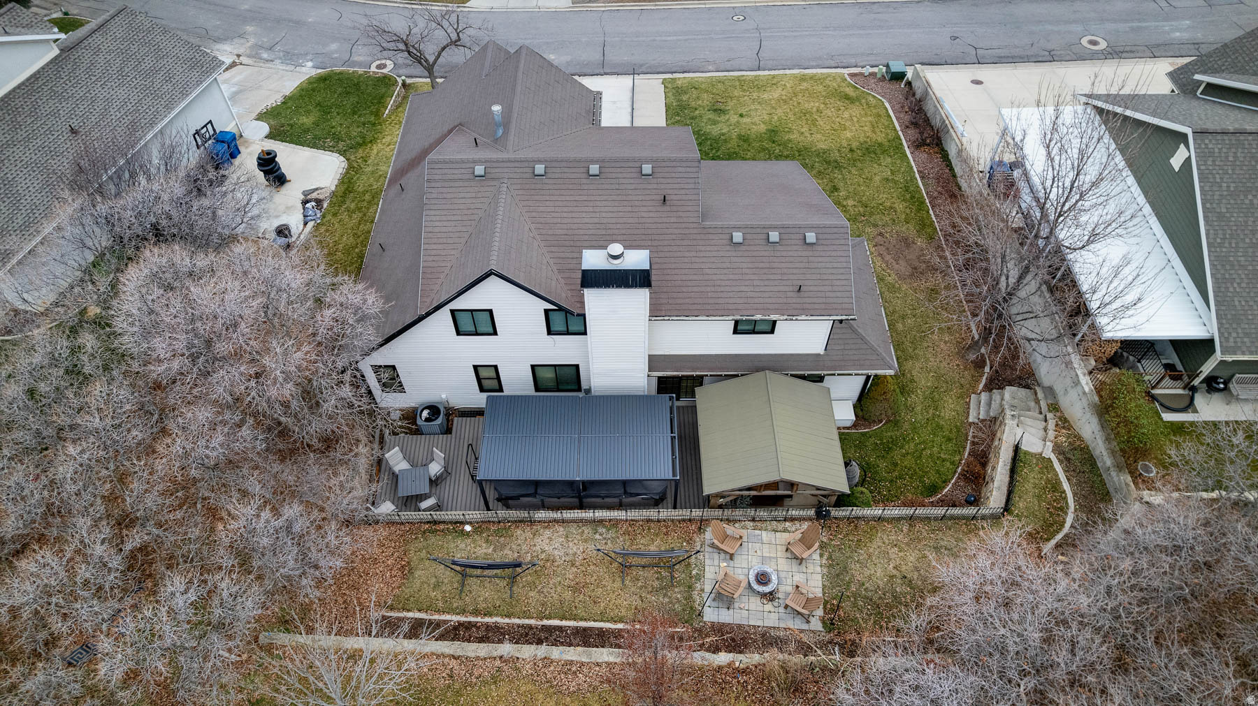 THE OAKS - Residential