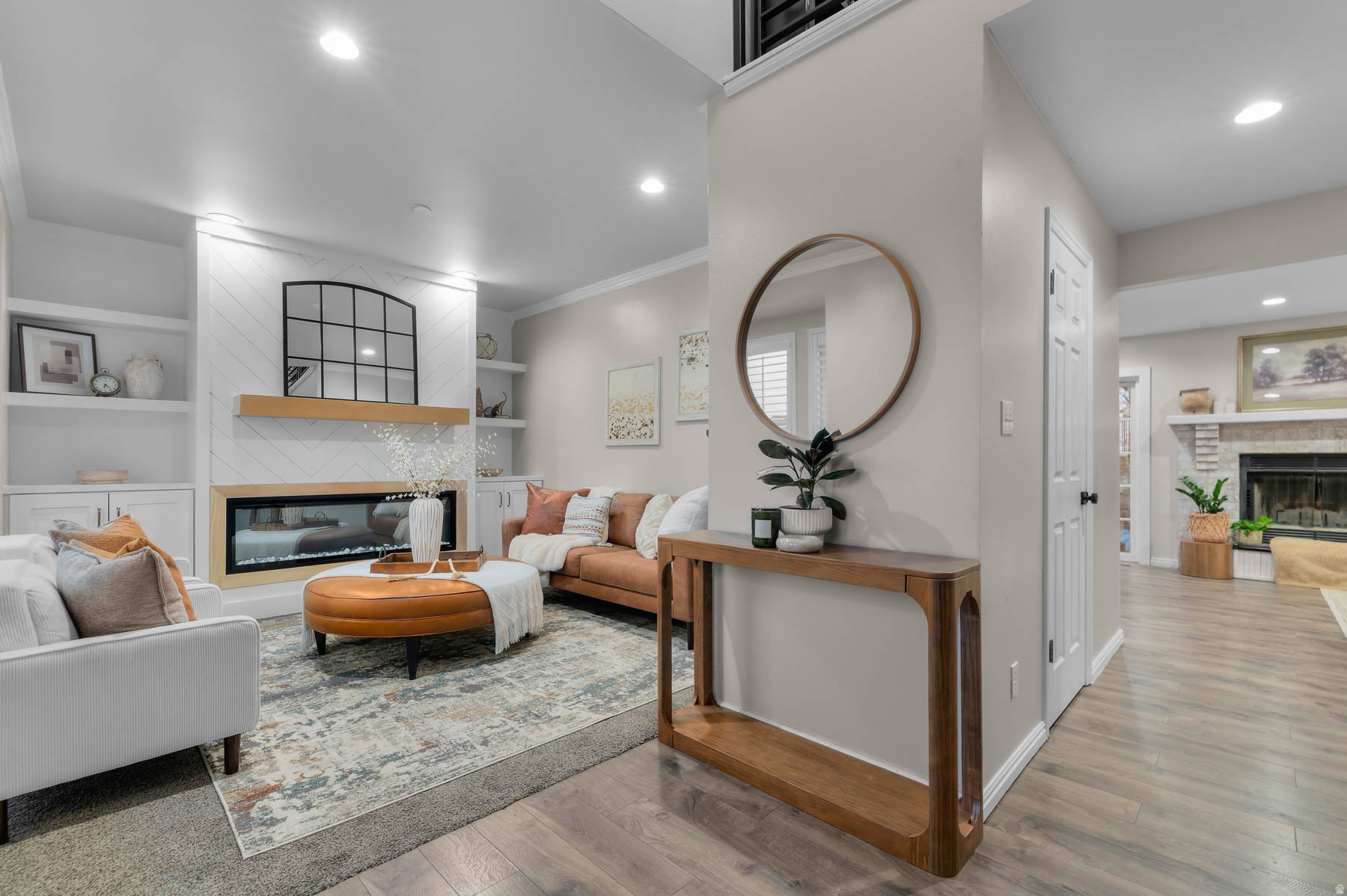 THE OAKS - Residential