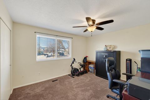 Tiny photo for 911 S 1500 E, Clearfield, UT 84015 (MLS # 2136316)